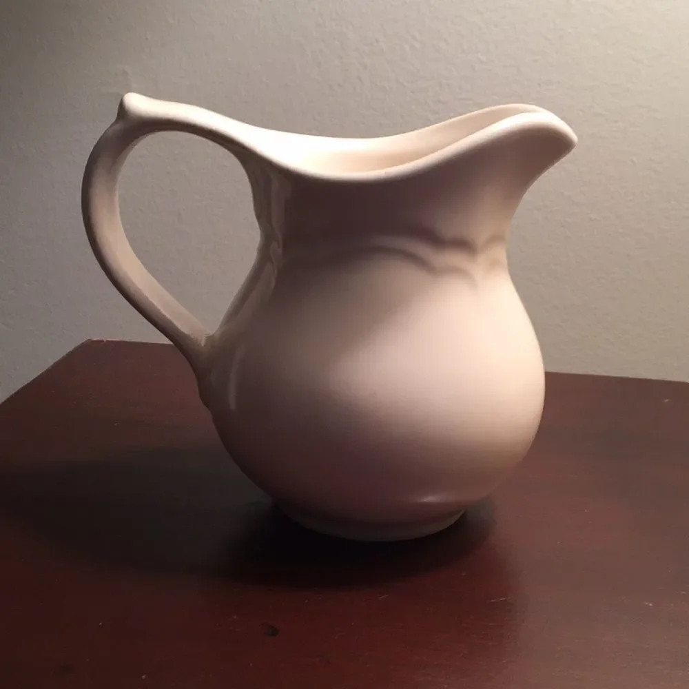 Pfaltzgraff  Creamer